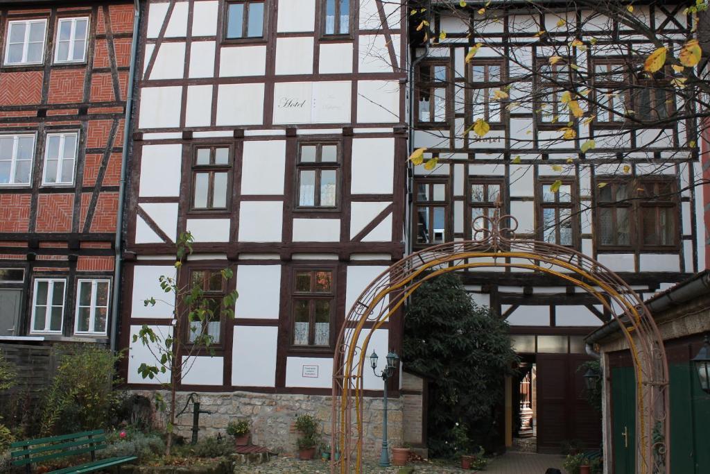 Hotel Garni Am Dippeplatz Quedlinburg Exterior foto